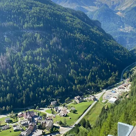 Rooftop Apartment. Apartamento Val dʼIlliez
